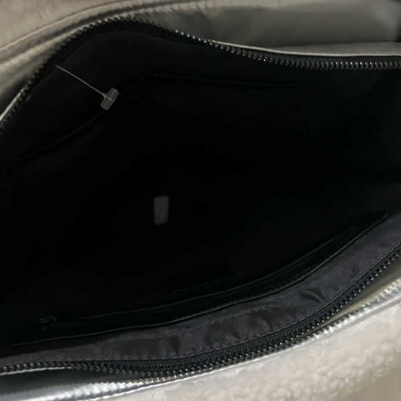 Women's White Faux Fur Trim Metallic Silver Quilted Tote - Picture 7 of 8